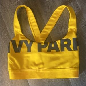 Xs Ivy Park Sports Top NEW